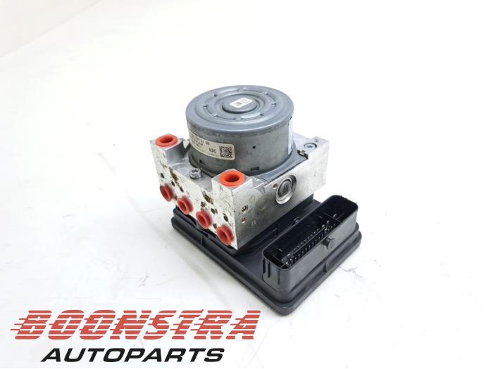 Usagé Bloc ABS Mercedes GLC (X253) 2.2 250d 16V BlueTEC 4-Matic Prix € 84,95 Règlement à la marge proposé par Boonstra Autoparts