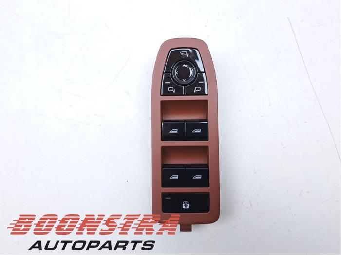 Usados Interruptor de ventanilla eléctrica BMW iX (I20) xDrive40 77 kWh Precio € 89,95 Norma de margen ofrecido por Boonstra Autoparts