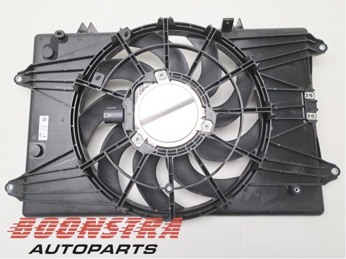 Używane Wentylator Suzuki Vitara (LY/MY) 1.4 Booster Jet Turbo 16V SHVS Cena € 339,95 Procedura marży oferowane przez Boonstra Autoparts