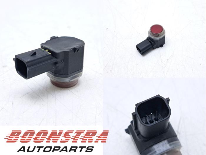 Begagnade Parkeringssensor Ford Kuga II (DM2) 1.5 EcoBoost 16V 150 Pris € 24,95 Marginaltabell erbjuds av Boonstra Autoparts