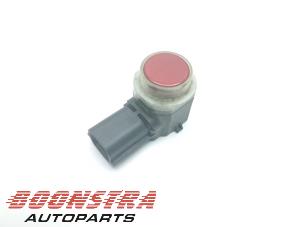 Parkeringssensor från en Ford Kuga II (DM2) 1.5 EcoBoost 16V 150 2017
