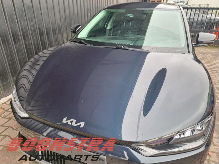 Używane Maska Kia EV6 (CV) 77.4 kWh RWD Cena € 849,00 Procedura marży oferowane przez Boonstra Autoparts