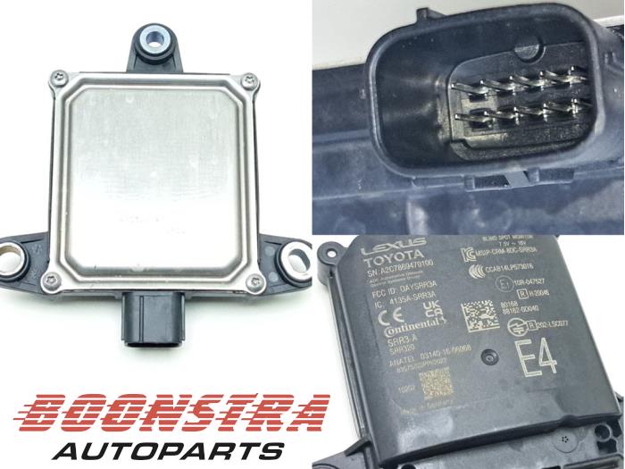 Begagnade Dödvinkelsensor Toyota Yaris Cross (PB1/PJ1) 1.5 12V Hybrid 115 Pris € 149,95 Marginaltabell erbjuds av Boonstra Autoparts