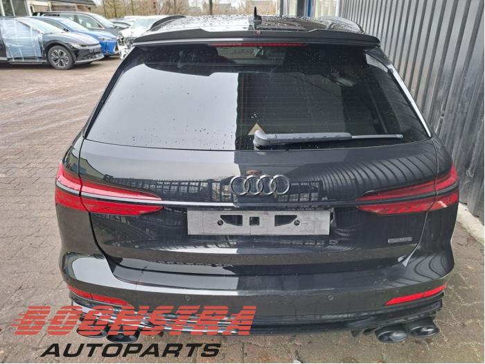 Używane Tylna klapa Audi A6 Avant (C8) 2.0 16V 50 TFSI e Mild hybrid Quattro Cena € 849,00 Procedura marży oferowane przez Boonstra Autoparts