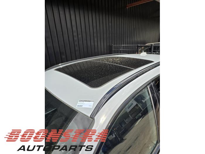 Używane Dach panoramiczny BMW 3 serie Touring (G21) 330e 2.0 TwinPower Turbo 16V Cena € 1.324,95 Z VAT oferowane przez Boonstra Autoparts
