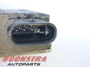 Nox Sensor van een Ford Transit 2.0 TDCi 16V Eco Blue 170 RWD 2021
