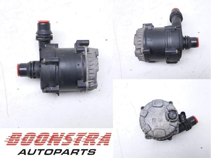 Begagnade Extra vattenpump BMW 3 serie (F30) 330e Pris € 129,95 Marginaltabell erbjuds av Boonstra Autoparts