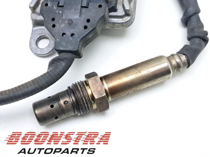 Lambda probe from a Ford Transit 2.0 TDCi 16V Eco Blue 170 RWD 2021