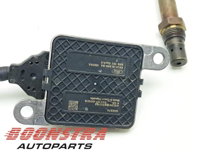 Lambda probe from a Ford Transit 2.0 TDCi 16V Eco Blue 170 RWD 2021