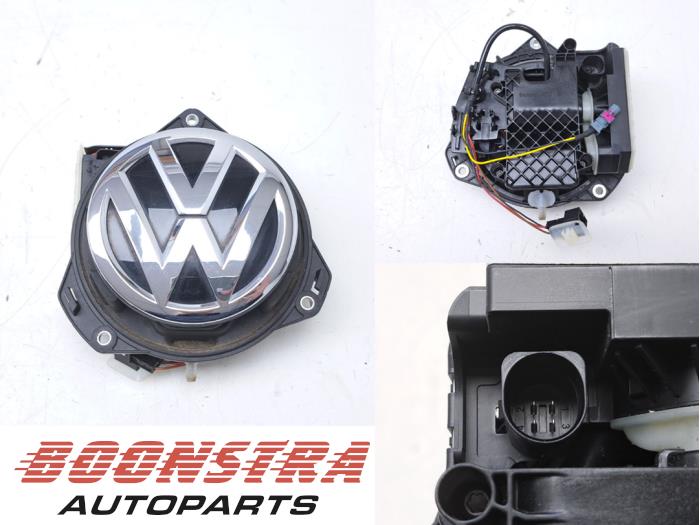 Begagnade Backkamera Volkswagen Golf VII (AUA) 2.0 R 4Motion 16V Pris € 199,00 Marginaltabell erbjuds av Boonstra Autoparts