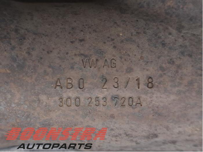 Katalysator van een Volkswagen Golf VII (AUA) 2.0 R 4Motion 16V 2019