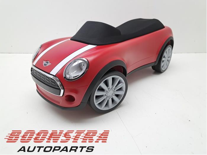 Nowe Rózne Mini Mini (F55) 1.2 12V One First Cena € 94,95 Z VAT oferowane przez Boonstra Autoparts