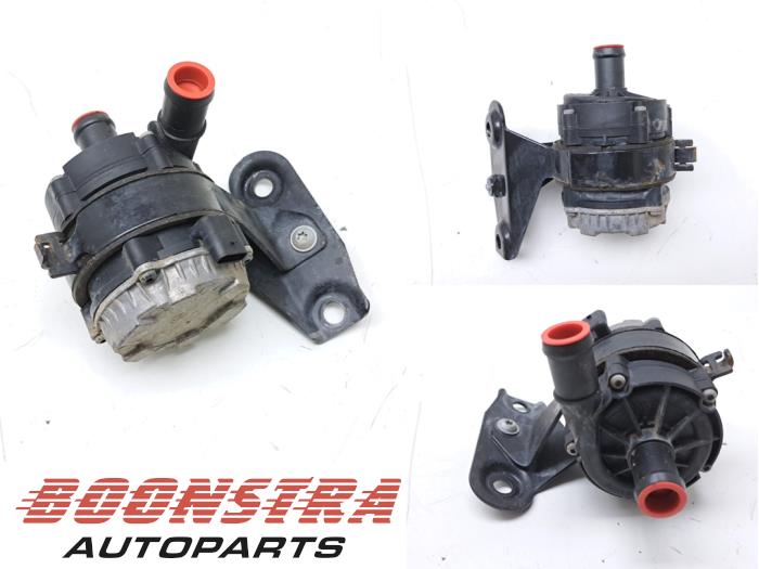 Begagnade Extra vattenpump Audi A3 Sportback (8VA/8VF) 1.4 TFSI 16V e-tron Pris € 24,95 Marginaltabell erbjuds av Boonstra Autoparts