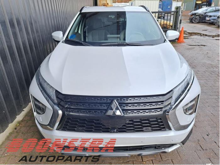 Używane Maska Mitsubishi Eclipse Cross (GK/GL) 2.4 16V PHEV 4x4 Cena € 495,00 Procedura marży oferowane przez Boonstra Autoparts