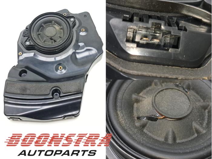 Używane Glosnik Audi R8 (4S3/4SP) 5.2 V10 Plus Quattro Cena € 24,95 Procedura marży oferowane przez Boonstra Autoparts