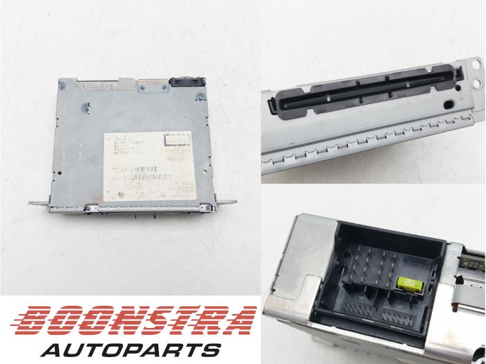 Używane Odtwarzacz CD BMW 1 serie (F20) 116i 1.6 16V Cena € 99,95 Procedura marży oferowane przez Boonstra Autoparts
