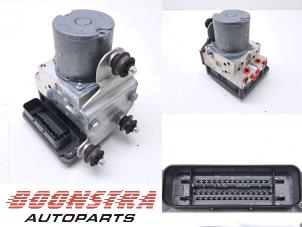 ABS Pumpe van een Audi R8 (4S3/4SP) 5.2 V10 Plus Quattro 2016
