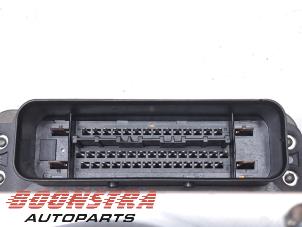 ABS Pumpe van een Audi R8 (4S3/4SP) 5.2 V10 Plus Quattro 2016