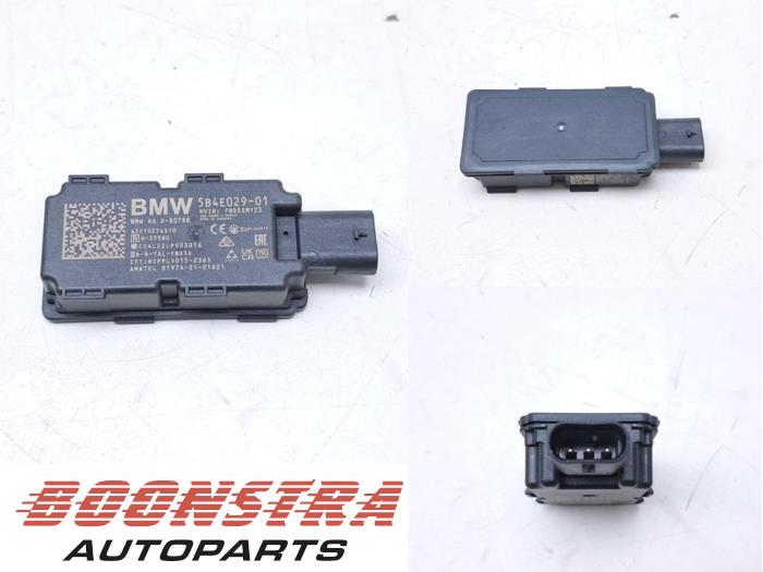 Używane Keyless Entry-Antena BMW 5 serie Touring (G61) 530e 2.0 TwinPower Turbo 16V Cena € 30,19 Z VAT oferowane przez Boonstra Autoparts