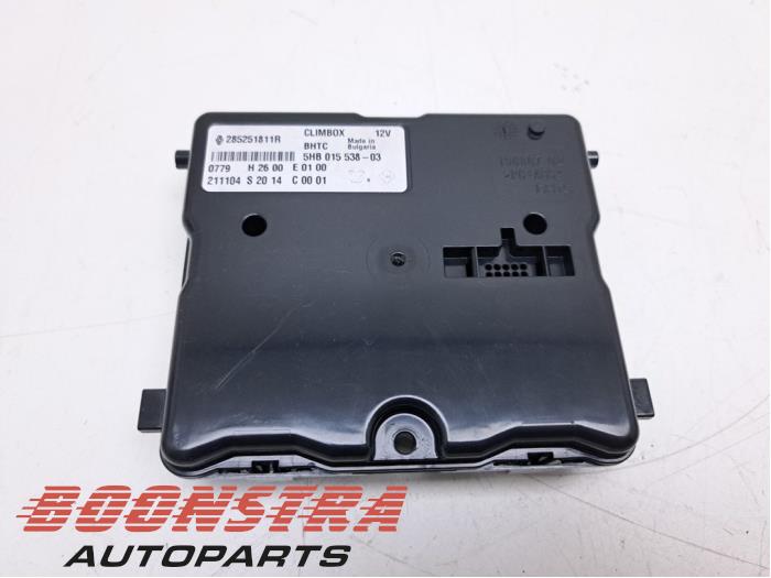 Używane Modul climatronic Renault Megane IV Estate (RFBK) 1.3 TCE 160 16V Cena € 94,95 Procedura marży oferowane przez Boonstra Autoparts