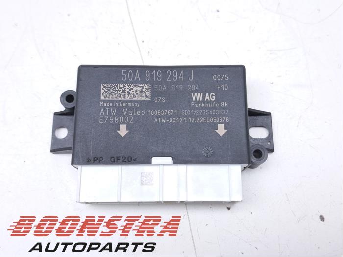Begagnade PDC-modul Volkswagen Polo VI (AW1) 1.0 TSI 12V Pris € 24,95 Marginaltabell erbjuds av Boonstra Autoparts