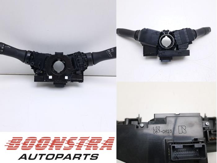 Usagé Commodo d'essuie glace Suzuki Ignis (MF) 1.2 Dual Jet 16V Smart Hybrid Prix € 49,95 Règlement à la marge proposé par Boonstra Autoparts