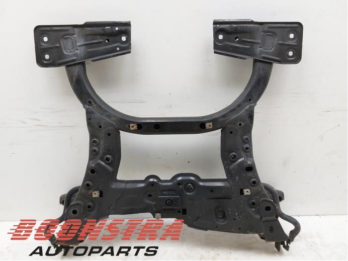 Underram från en Mercedes-Benz A (W176) 1.5 A-180 CDI, A-180d 16V 2013