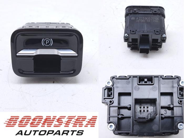 Gebrauchte Handbremse Schalter Mercedes C (W206) C-300 e 2.0 Turbo Preis € 24,95 Margenregelung angeboten von Boonstra Autoparts