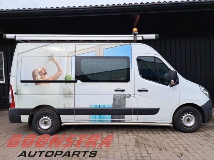 Używane Bagaznik dachowy Renault Master III (FV) 2.3 dCi 170 16V FWD Cena € 422,29 Z VAT oferowane przez Boonstra Autoparts