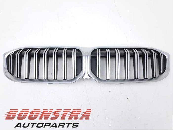 Używane Grill BMW 3 serie (G20) 316d 2.0 TwinPower Turbo 16V Hybrid Drive Cena € 119,95 Z VAT oferowane przez Boonstra Autoparts