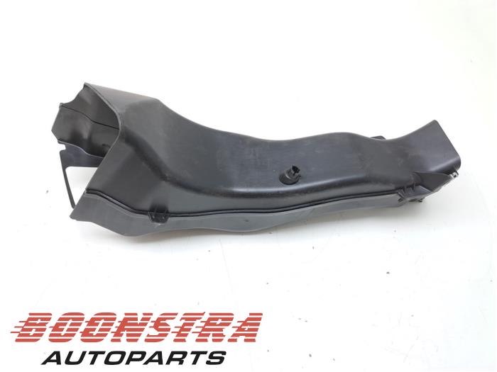 Nya Lufttratt BMW X5 (F15) sDrive 25d 2.0 Pris € 70,00 Inklusive moms erbjuds av Boonstra Autoparts