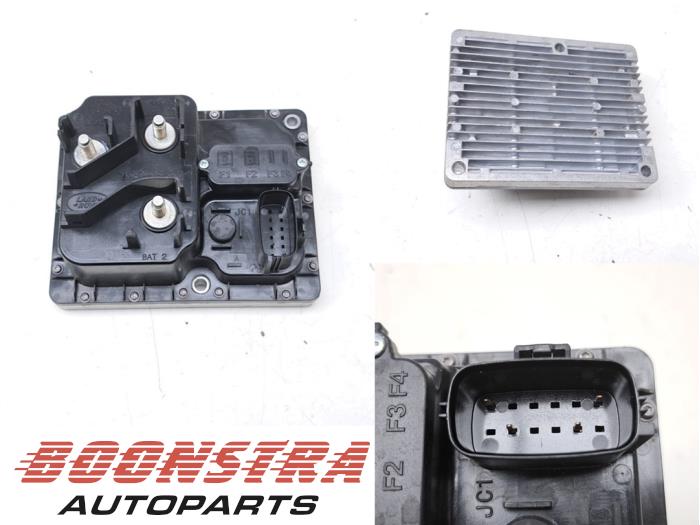 Begagnade Batterikontrollmodul Landrover Range Rover Evoque II (LZC/LZS/LZH) 1.5 P300e 12V AWD Pris € 174,95 Marginaltabell erbjuds av Boonstra Autoparts