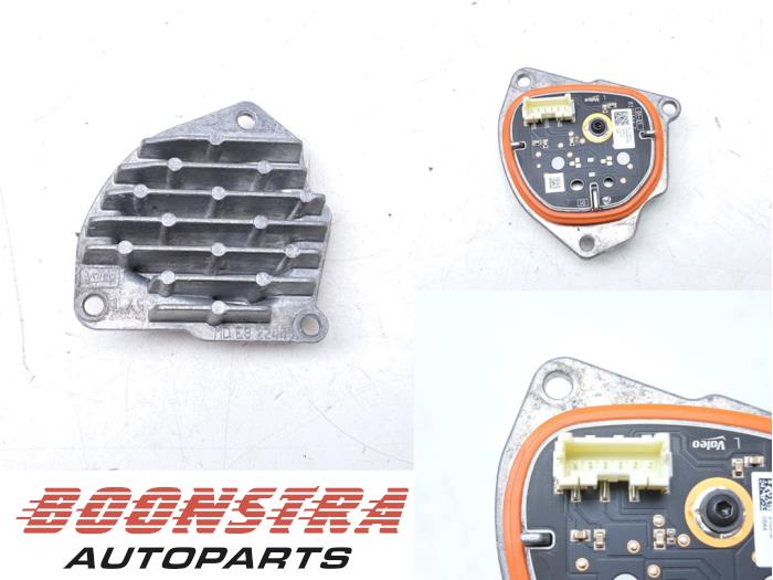 Używane Modułowy reflektor LED Landrover Range Rover Evoque II (LZC/LZS/LZH) 1.5 P300e 12V AWD Cena € 49,95 Procedura marży oferowane przez Boonstra Autoparts