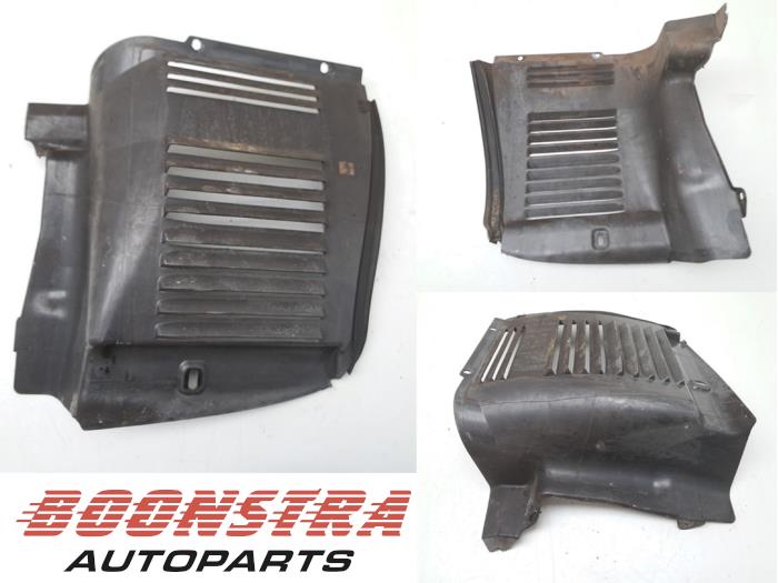 Używane Nadkole Ferrari F430 Spider 4.3 V8 32V Cena € 39,95 Procedura marży oferowane przez Boonstra Autoparts