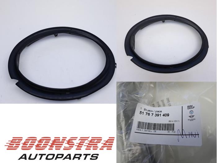 Begagnade Diverse Mini Clubman (F54) 1.5 One 12V Pris € 29,95 Inklusive moms erbjuds av Boonstra Autoparts