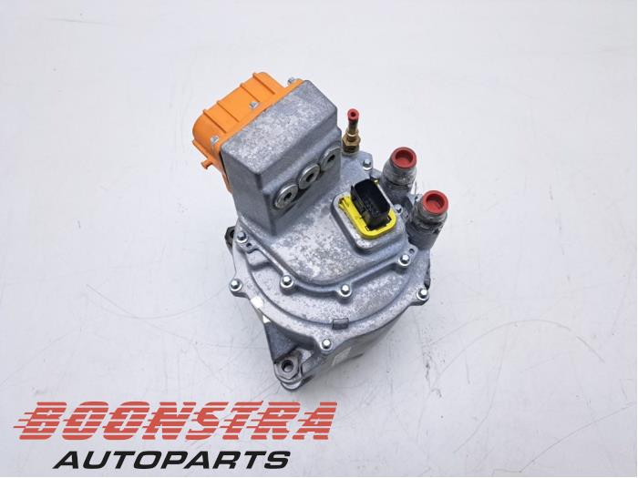 Dynamo van een Land Rover Discovery Sport (LC) 1.5 P300e 12V AWD 2022