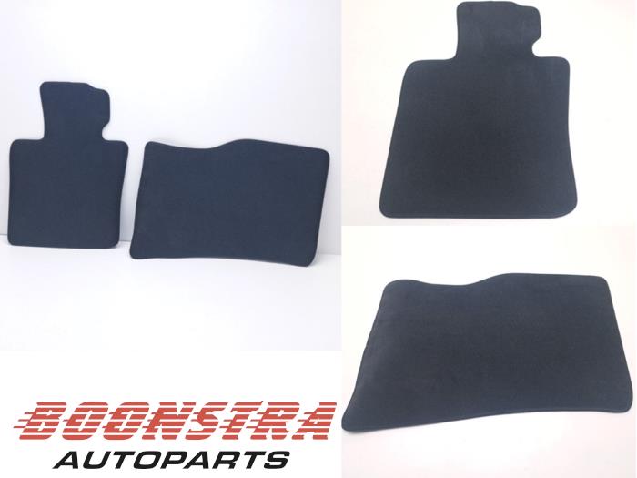 Neue Matten Set Mini Mini (F56) 1.5 12V Cooper Preis € 48,34 Mit Mehrwertsteuer angeboten von Boonstra Autoparts
