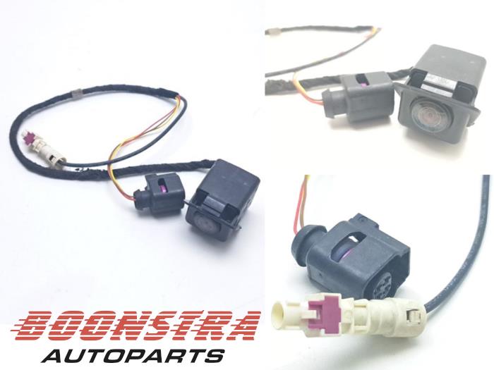 Begagnade Backkamera Seat Leon ST (5FF) 1.5 TSI 16V Pris € 94,95 Marginaltabell erbjuds av Boonstra Autoparts