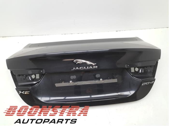 Begagnade Baklucka Jaguar XE 2.0d 180 16V Pris € 199,95 Marginaltabell erbjuds av Boonstra Autoparts