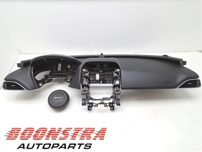Begagnade Airbagset Jaguar XE 2.0d 180 16V Pris € 1.139,95 Marginaltabell erbjuds av Boonstra Autoparts