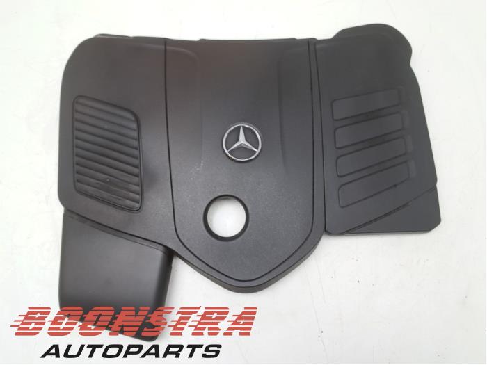 Gebrauchte Abdeckblech Motor Mercedes C (W206) C-300 e 2.0 Turbo Preis € 59,95 Margenregelung angeboten von Boonstra Autoparts