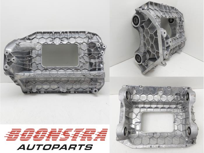 Usagé Faux châssis Mercedes EQA (N243) 250 67 kWh Prix € 198,95 Règlement à la marge proposé par Boonstra Autoparts
