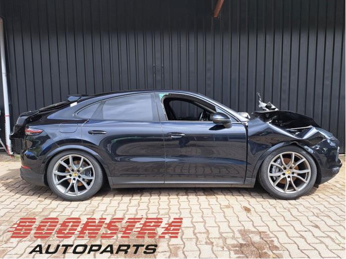 Usagé Arbre intermédiaire Porsche Cayenne III (9YA) 3.0 V6 24V Turbo E-Hybrid Prix € 749,00 Règlement à la marge proposé par Boonstra Autoparts
