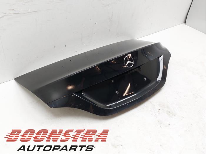 Baklucka från en Mercedes-Benz CLA (117.3) 1.5 CLA-180 CDI, 180 d 16V 2016