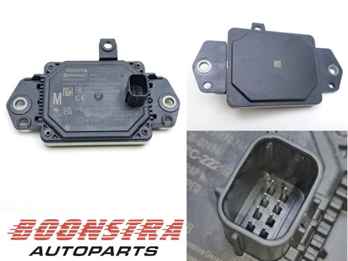 Begagnade Radarsensor Toyota Yaris IV (P21/PA1/PH1) 1.5 12V Hybrid 115 Pris € 149,95 Marginaltabell erbjuds av Boonstra Autoparts