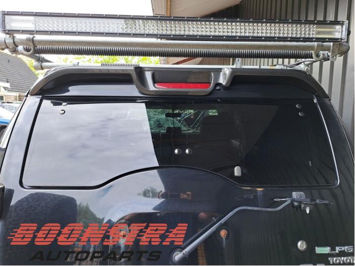 Usados Ventanilla detrás Toyota FJ Cruiser (GSJ15) 4.0 V6 24V Dual VVTi Precio € 395,00 Norma de margen ofrecido por Boonstra Autoparts