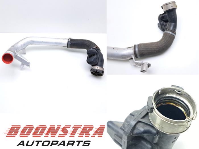 Gebrauchte Intercooler Rohr Volvo V60 II (ZW) 2.0 T6 16V Twin Engine Preis € 24,95 Margenregelung angeboten von Boonstra Autoparts