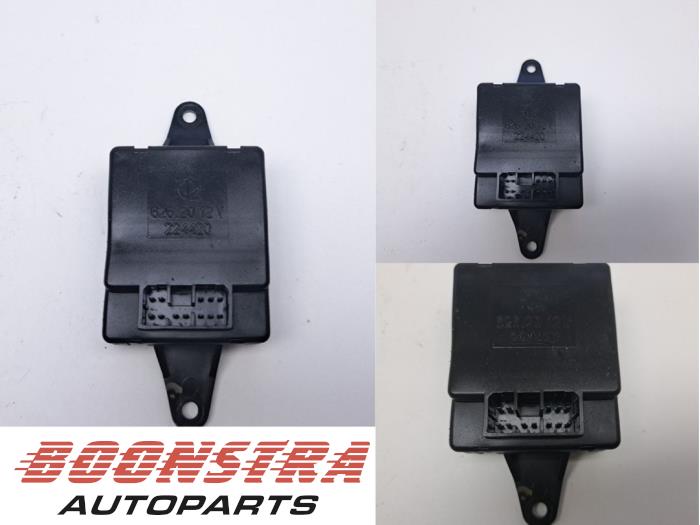 Używane Modul (rózne) Ferrari F430 Spider 4.3 V8 32V Cena € 39,95 Procedura marży oferowane przez Boonstra Autoparts