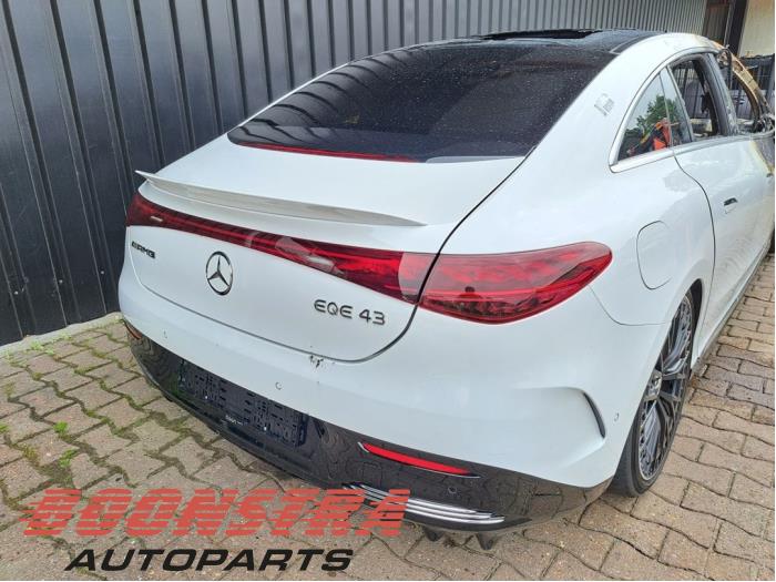 Begagnade Radarsensor Mercedes EQE (V295) 43 AMG 4-Matic Pris € 179,00 Marginaltabell erbjuds av Boonstra Autoparts