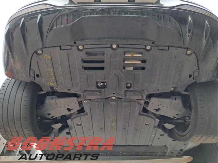 Begagnade Underram Mercedes EQE (V295) 43 AMG 4-Matic Pris € 595,00 Marginaltabell erbjuds av Boonstra Autoparts